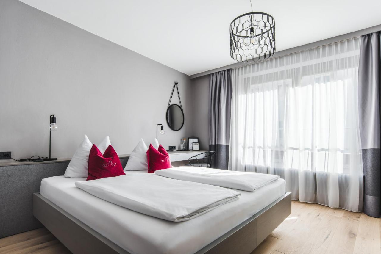Altstadthotel Weisse Taube ซาลซ์บูร์ก ภายนอก รูปภาพ