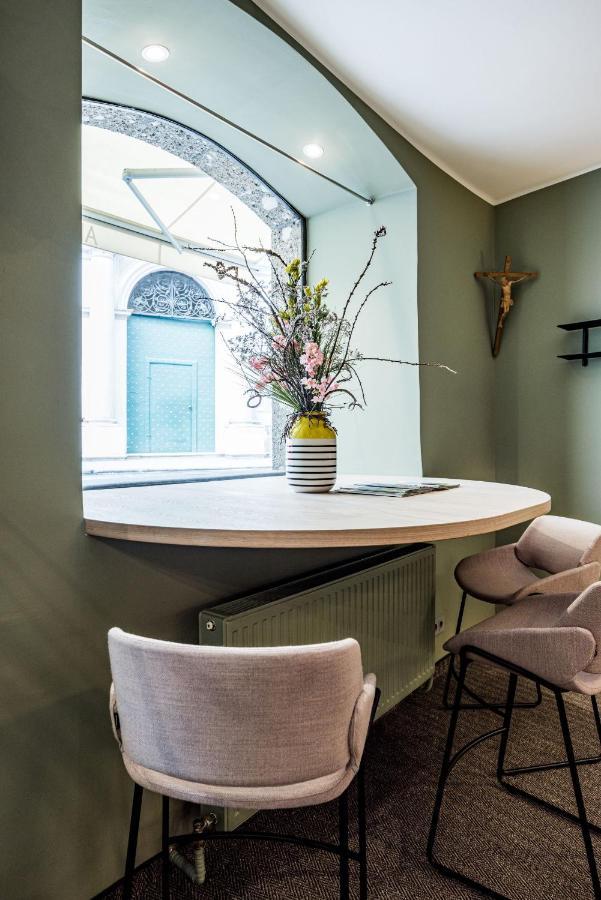 Altstadthotel Weisse Taube ซาลซ์บูร์ก ภายนอก รูปภาพ