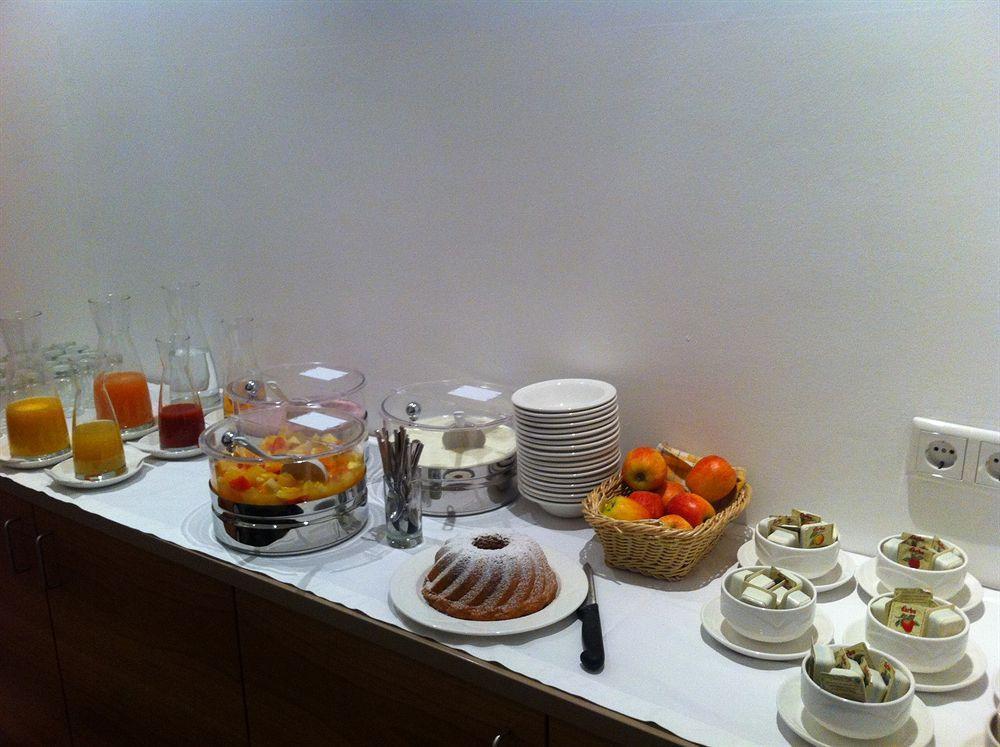 Altstadthotel Weisse Taube ซาลซ์บูร์ก ภายนอก รูปภาพ
