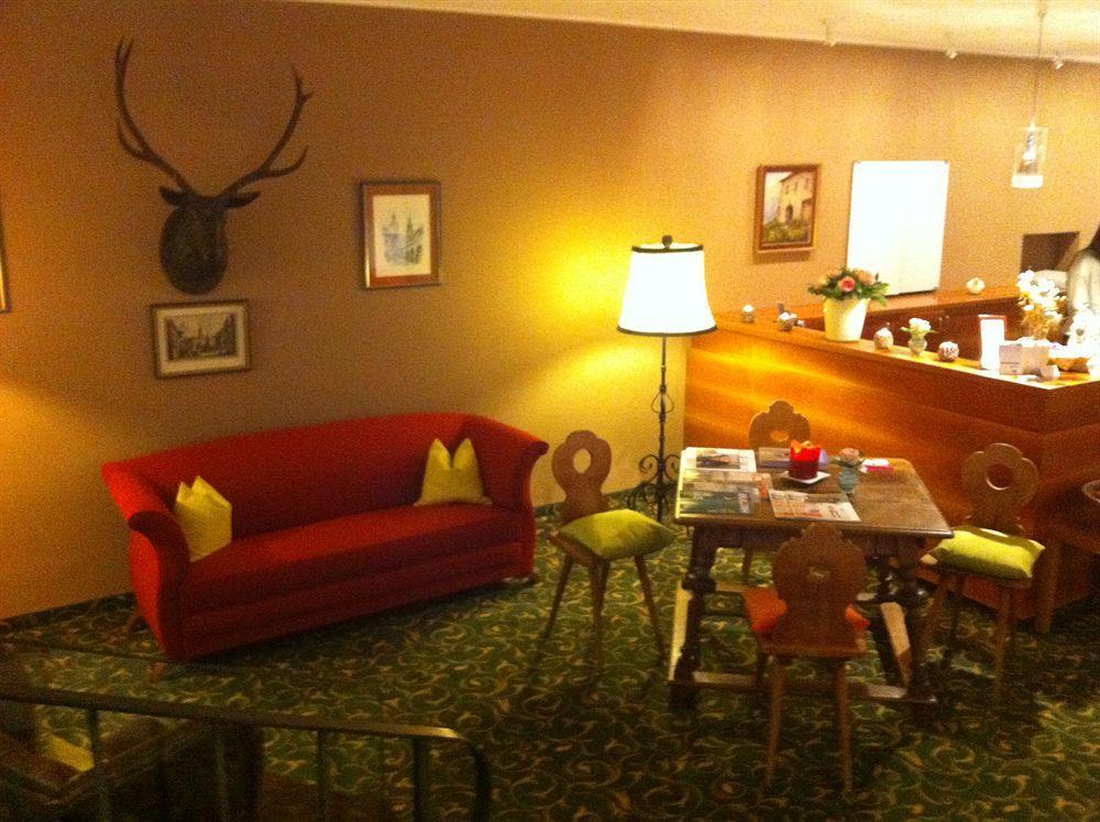 Altstadthotel Weisse Taube ซาลซ์บูร์ก ภายนอก รูปภาพ