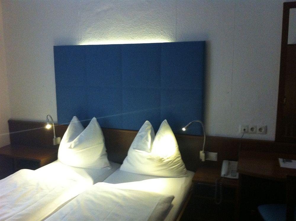 Altstadthotel Weisse Taube ซาลซ์บูร์ก ภายนอก รูปภาพ