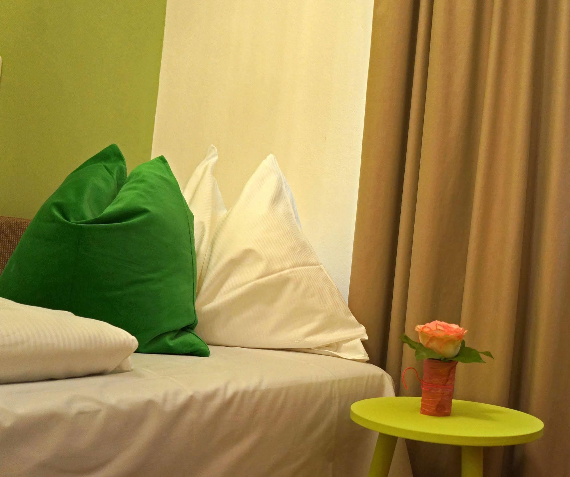 Altstadthotel Weisse Taube ซาลซ์บูร์ก ภายนอก รูปภาพ